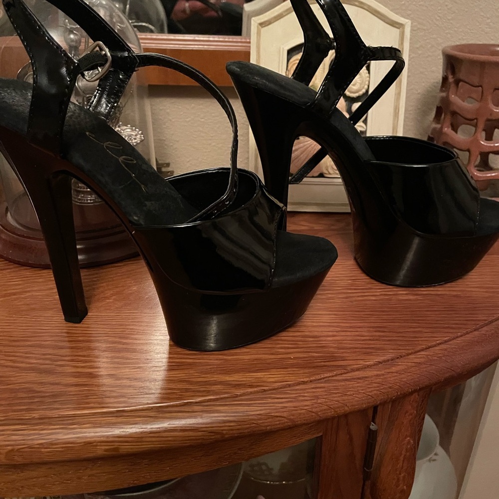 Ellie Brand Elegant Black Platform Heels
